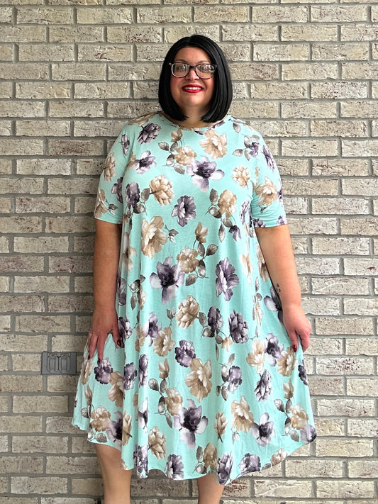 Claudine mint floral short sleeve dress with pockets